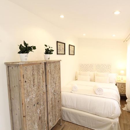 Sitges Centre Mediterranean House- 5 Bedroom, 4 Bathroom, Terrace Courtyard, Private Rooptop Pool Room photo